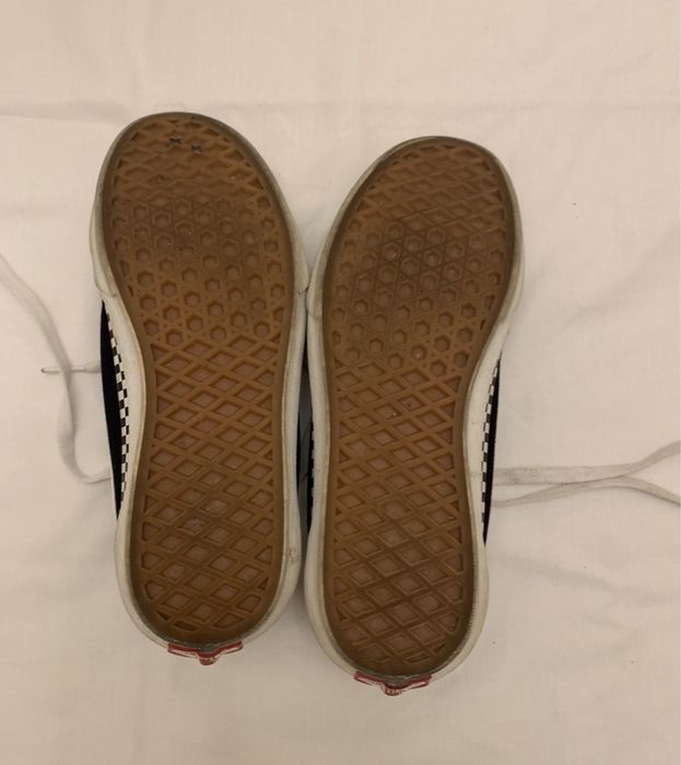 Tenis Vans, em lona e camurça