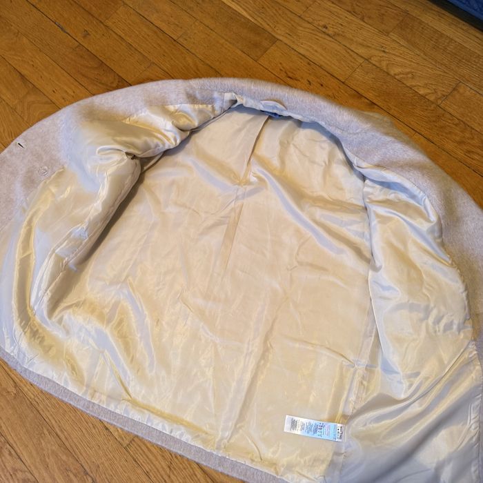 Пальто prettylittlething