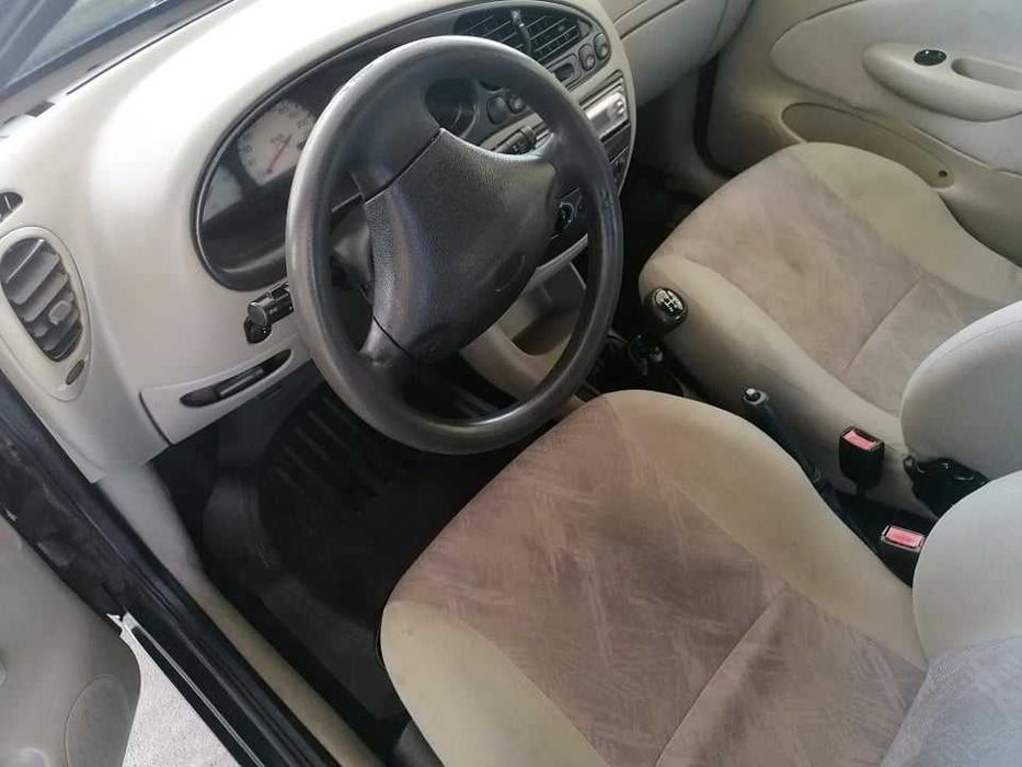 limpeza de interior e polimento de faróis