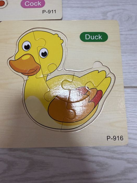 Лот деревʼяних пазлів