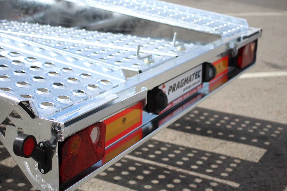 Лавета, лафет, прицеп для перевозки автомобиля PRAGMATEC, автовоз