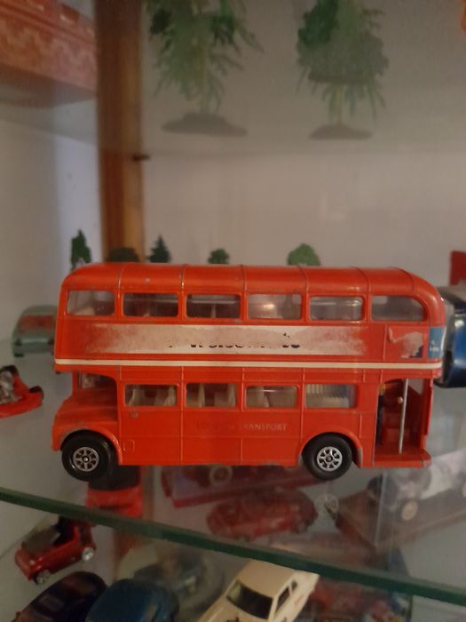 Miniatura de autocarro londrino da corgy toys