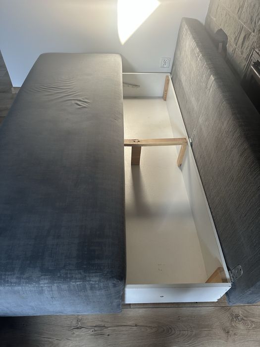 Sofa dwuosobowa z funkcja spania