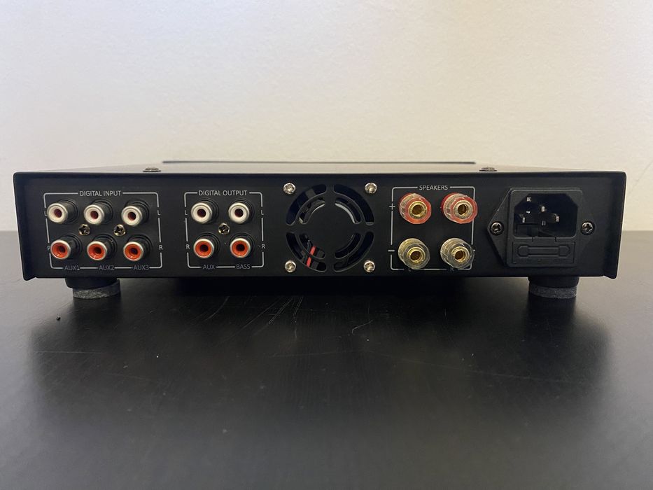 Підсилювач усилитель Renkforce T21