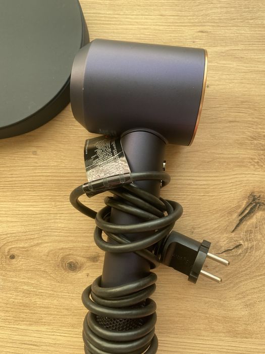 Фен Dyson Supersonic HD07 б/у