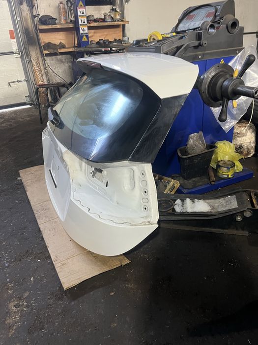 Кришка багажника Chevrolet Bolt EV 2023