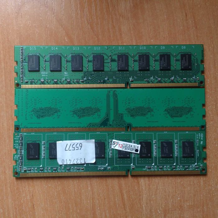 ОЗУ DDR3 1600MHz 4GB x 3 модуля / 12GB