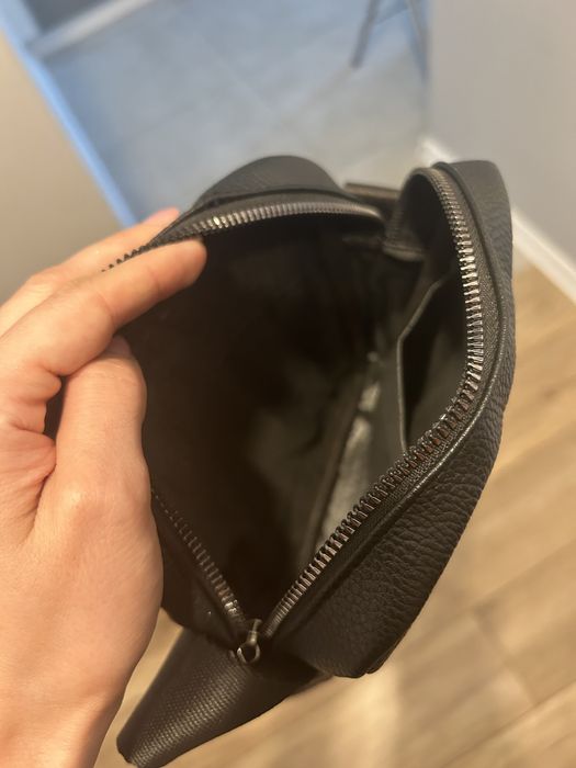 Czarna torebka louis vuitton