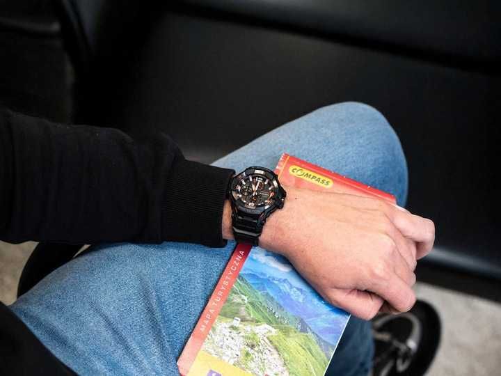 Zegarek G-SHOCK Maser OF G - Air GRAVITYMASTER GR-B300-1A4ER / Cz-wa