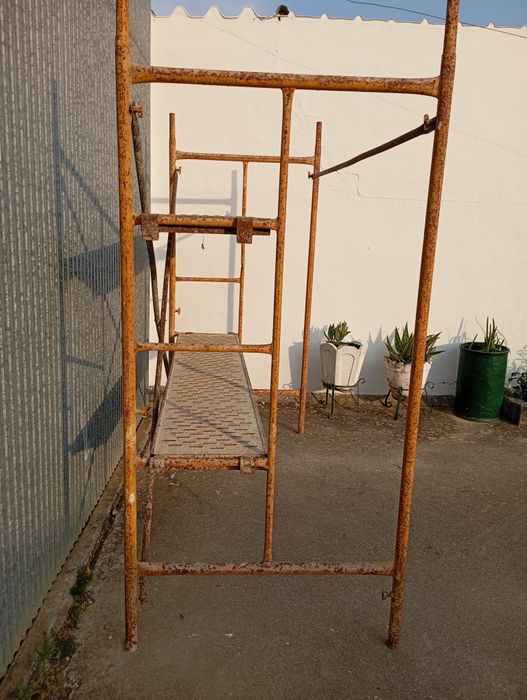 Mesa de andaime com ou sem pranchas de 40 cm largura