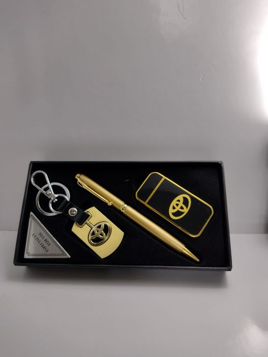 Toyota, подарочный набор, отличного качества, металлический