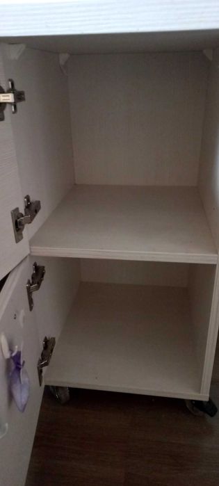 Stolik do robienia paznokci