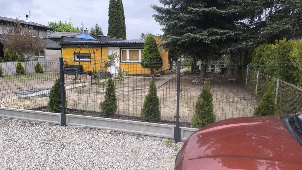 Działka z nowym domkiem calorocznym