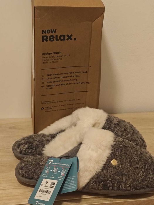 pantufas unisexo ainda com etiqueta