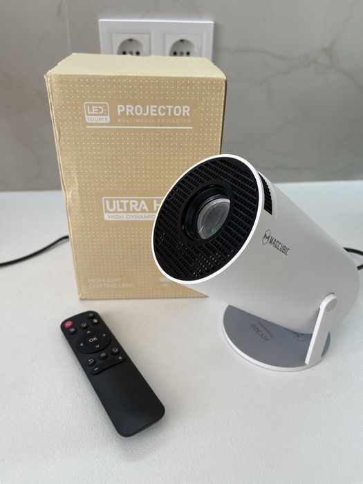 Проектор MAGCUBIK HY300