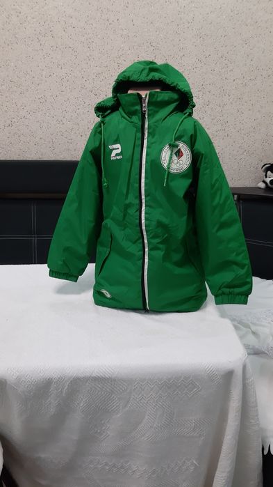 Продам детскую куртку-пальто