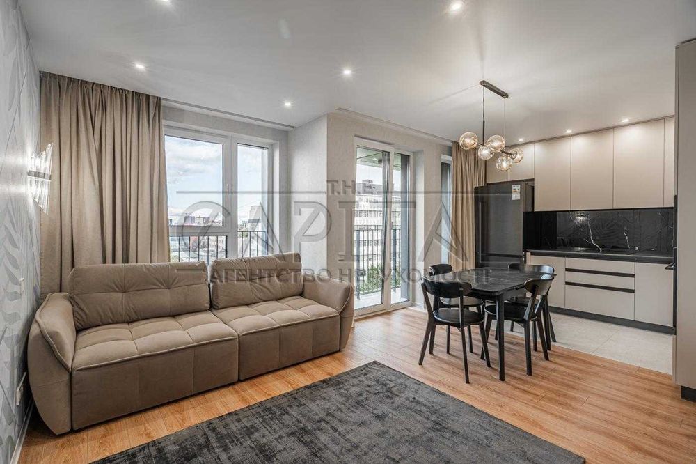 Перша здача! Чотирикімнатна на Подолі Закритий ЖК 044 Кирилівська 37