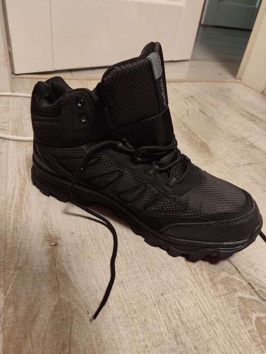 Чоловіче взуття, нові, прогадали з розміром