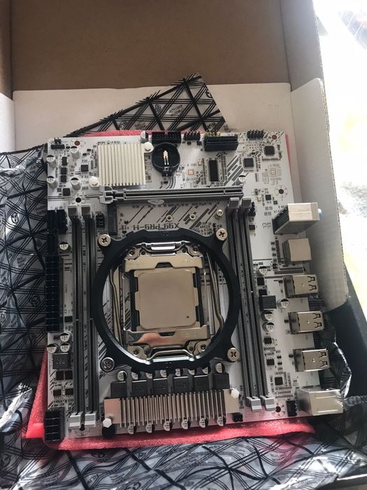 Placa mãe intel xeon e5 2640 v4 nunca usada