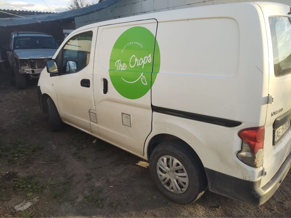 Nissan NV200 2015 • 1.5 Diesel • Без вложений