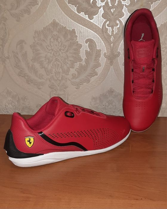 Кросівки Puma Scuderia Ferrari Drift Cat Decima