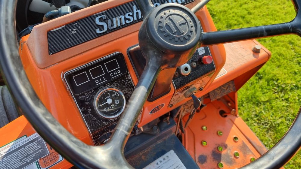 Ciągnik Kubota B1702-M z glebogryzarką