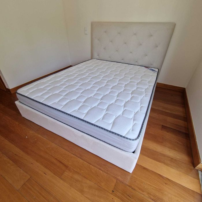 Camas de Casal Estofadas de Luxo 199€ Disp. em Várias Cores! 190x140m!