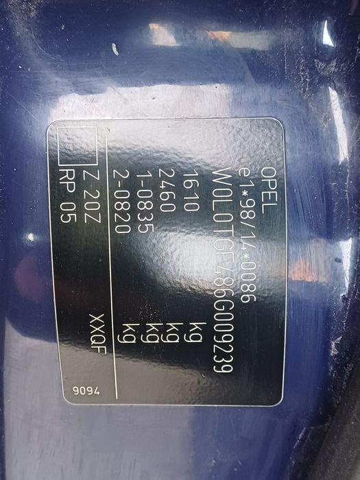 Opel Astra II hatchback, sprzedam - cały na części