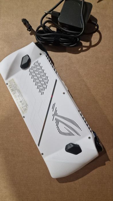 Consola ASUS ROG Ally Z1