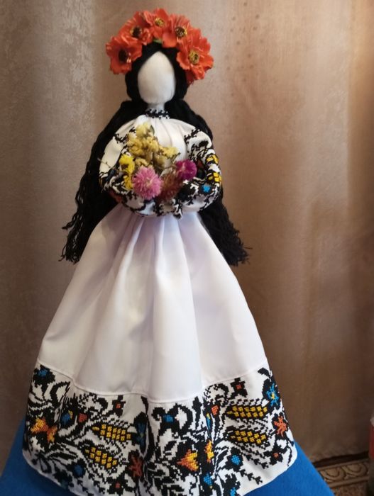 Лялька-сувенір ручної роботи