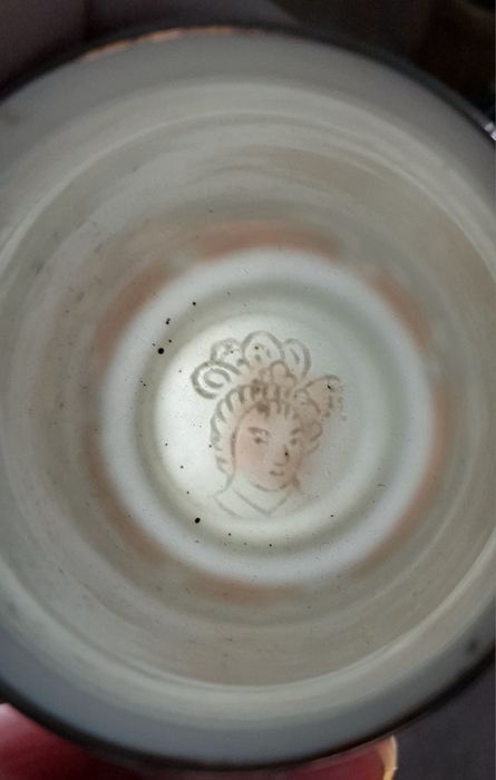 Serviço de café pintado à mão