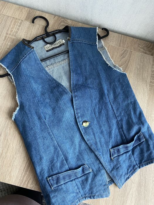 Джинсова жилетка, розмір S