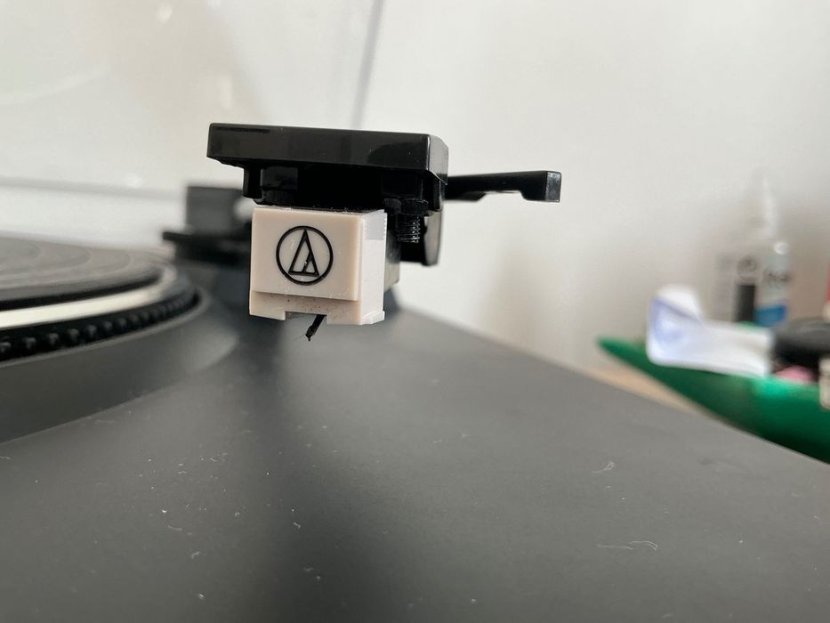 Gira-Discos JVC AL-F50B