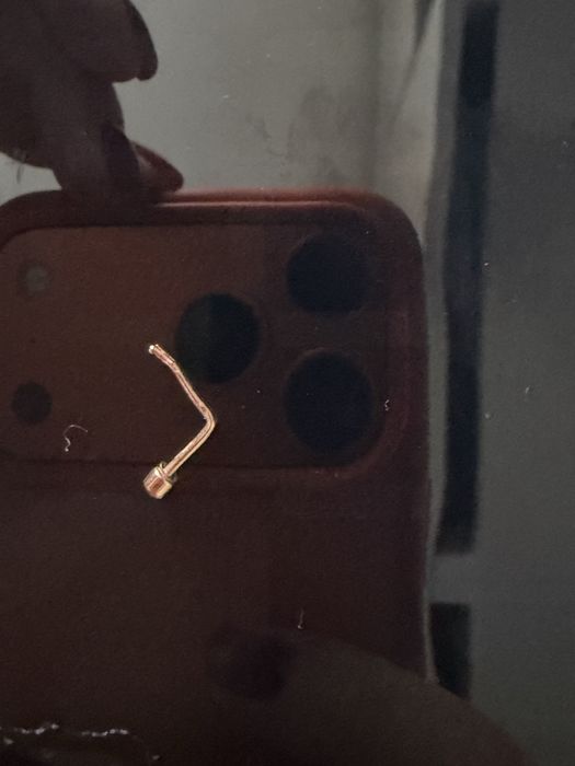 Продам серьгу в нос