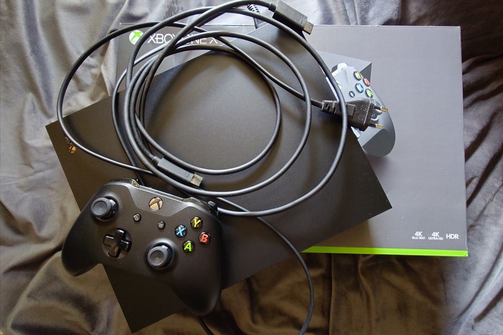 Konsola Xbox One X 1tb