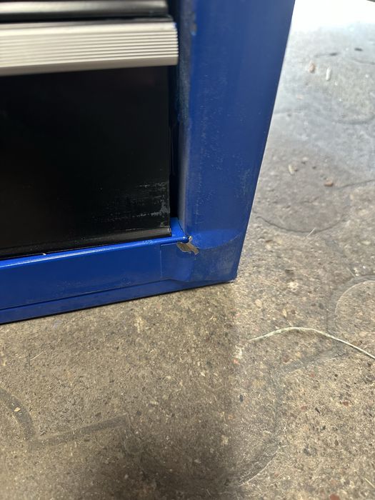 Szafki warsztatowale GEKO uderzone w transporcie