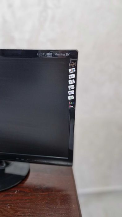 Телевізор LG FLATRON M2380D