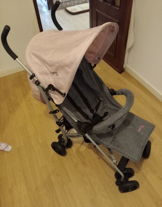 Vendo carrinho cor rosa e cinza