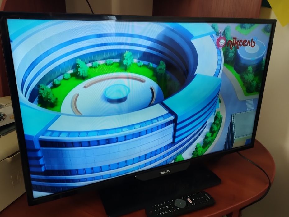 Телевізор Phillips 32 діагональ