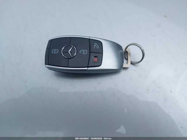 Mercedes-Benz E 300 2017 .