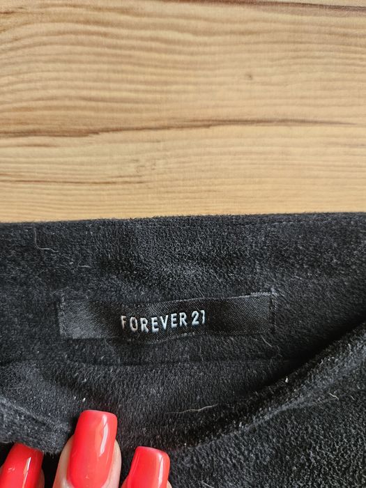 Czarna zamszowa spódniczka Forever 21