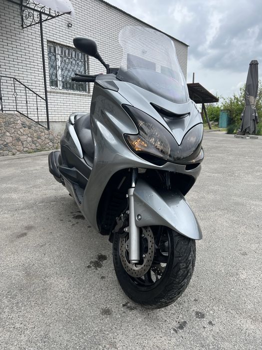 Продам  Yamaha majesty