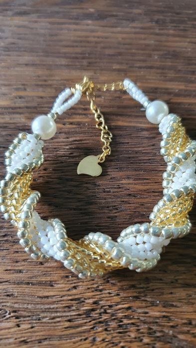 Bransoletka z koralików toho