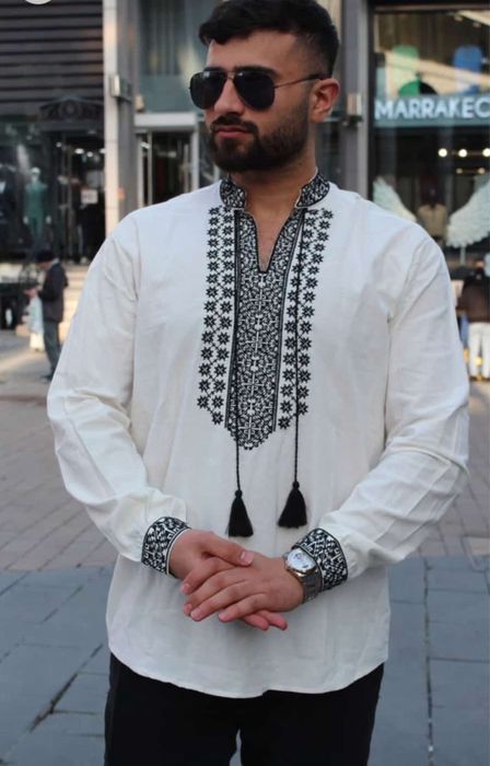 Чоловічі вишиті сорочки чоловіча вишиванка