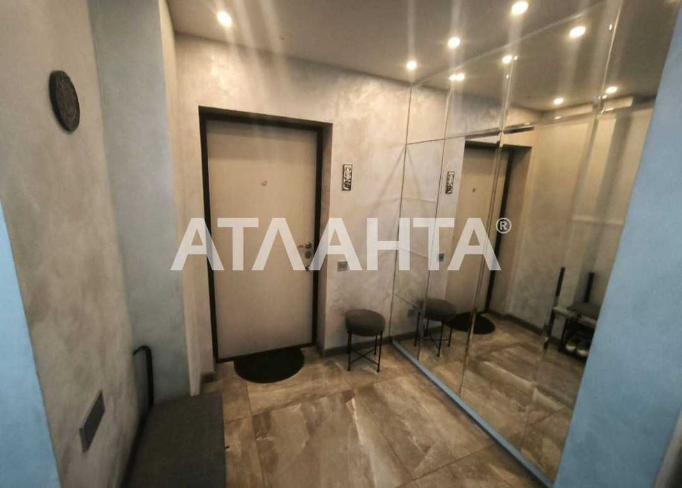 2-комнатная квартира в новом клубном доме рядом с морем