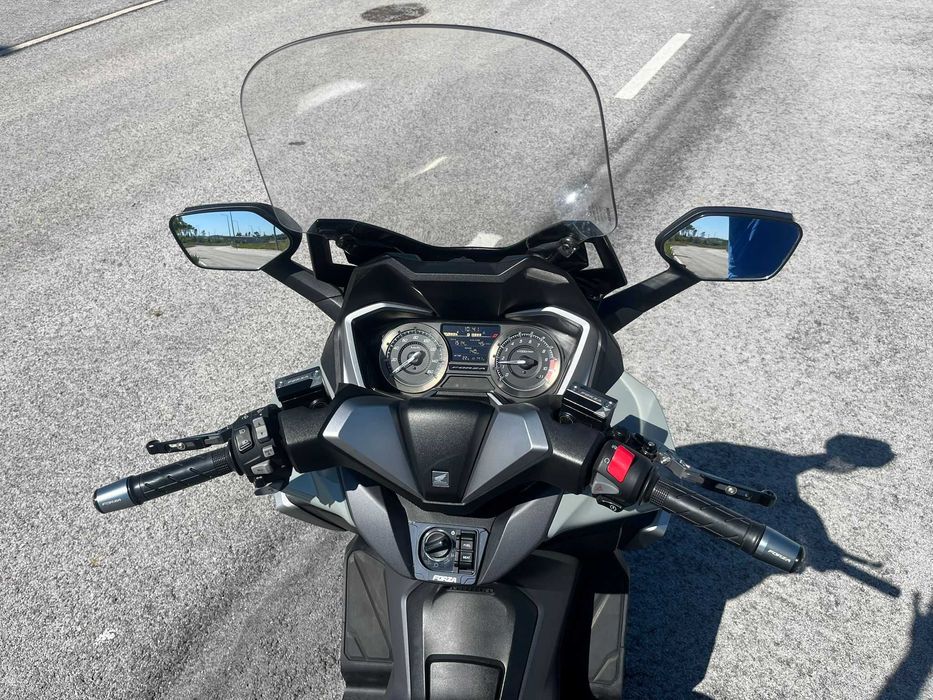 Honda Forza 350