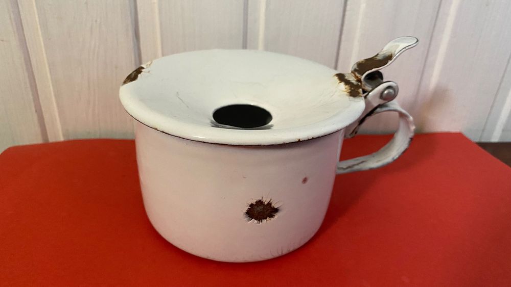 Peça muito antiga de esmalte