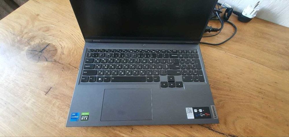 Продам потужний ігровий ноутбук Lenovo Legion Pro 16IRX8H