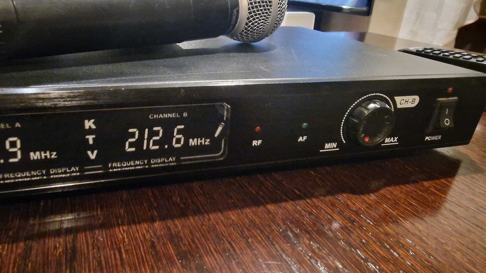 Zestaw mikrofonów bezprzewodowych