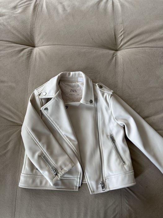 Кожаная куртка zara для девочки в 98 размере
